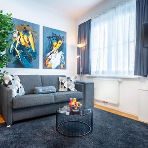 Superior Studio